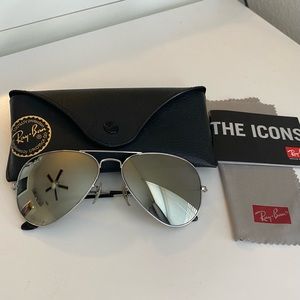 Ray-Ban Silver Aviator 58mm